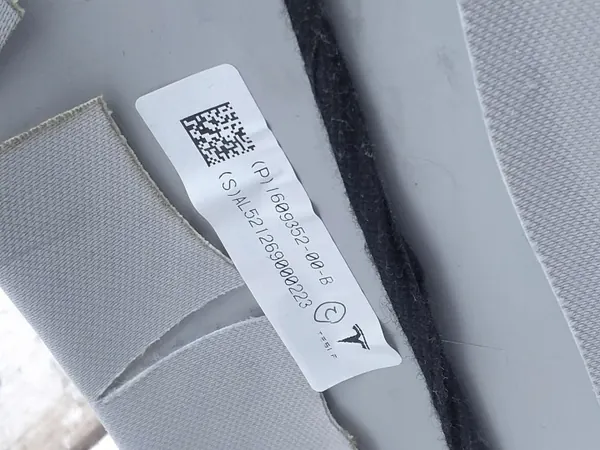 Techo Tesla Y 2022-2023 OEM 160935500A image 6