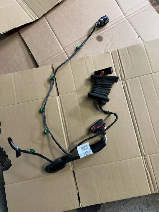 Portière arrière droite VW Golf Plus OEM 5M0971694Q image 2
