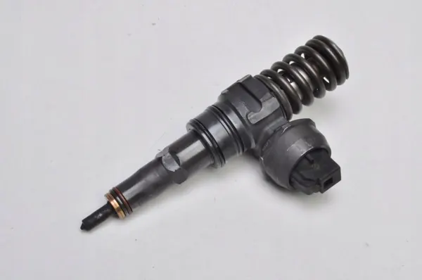 Bränslepump OEM 0414720035 1.4 16V 75hk image 4