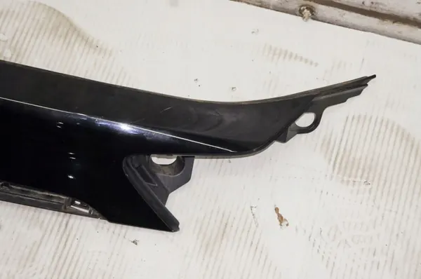 UI247 Ford Edge Mk2 Tavaratilaluukun Lista image 3