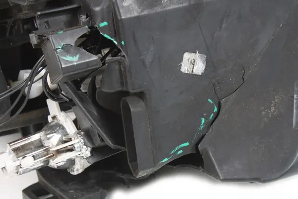 BMW E90 E91 LIFT Farol Frontal Esquerdo UK 7202575 image 9