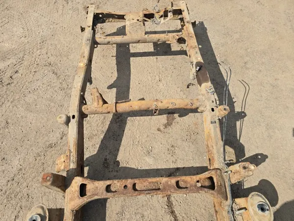 Runko OEM RamaSilverado Silverado III 4D 4x4:lle image 6