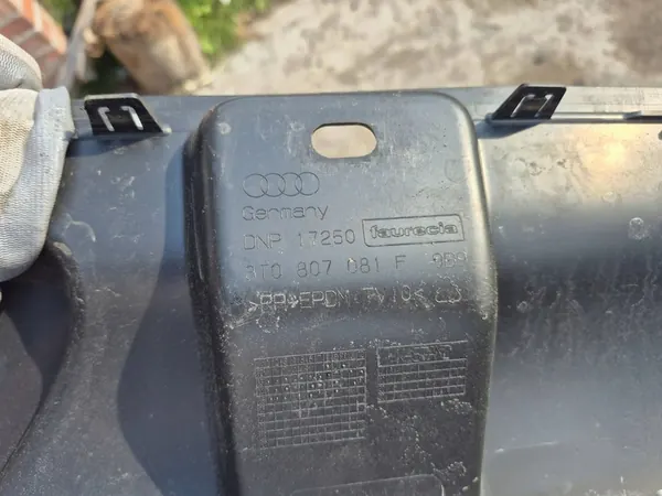 Capa do para-choque dianteiro Audi A5 8T 8T0807081F image 2