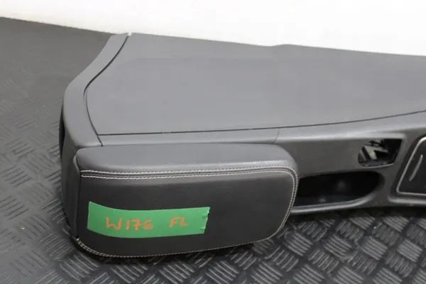 Middenconsole armsteun OEM Mercedes A-klasse W176 LIFT image 4