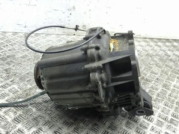 Land Rover Verteilergetriebe OEM AMD169828 - Gebraucht image 3