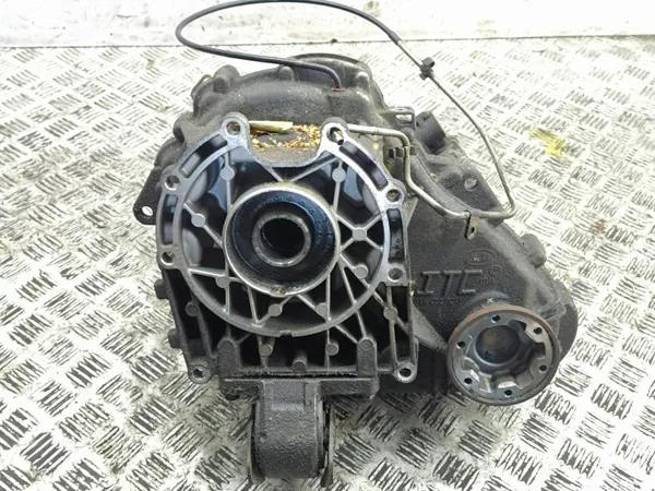 Land Rover Verteilergetriebe OEM AMD169828 - Gebraucht image 4