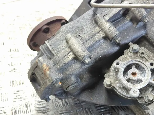 Land Rover Verteilergetriebe OEM AMD169828 - Gebraucht image 6