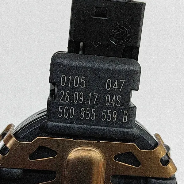 Sadetunnistin VW Passat B8 1.6L 2017 5Q0955559B image 6