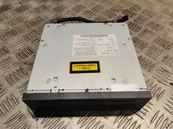 Mercedes-Benz ML W164 CD/DVD-vaihtaja OEM 2118703589 image 3