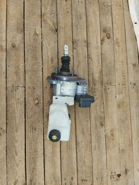 Pompe servo frein Toyota OE OEM 45250-F4380 Occasion image 2