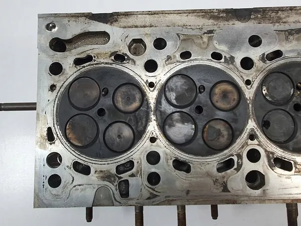 Cabeza de motor VW New Beetle II 2.0 04L103064C image 9