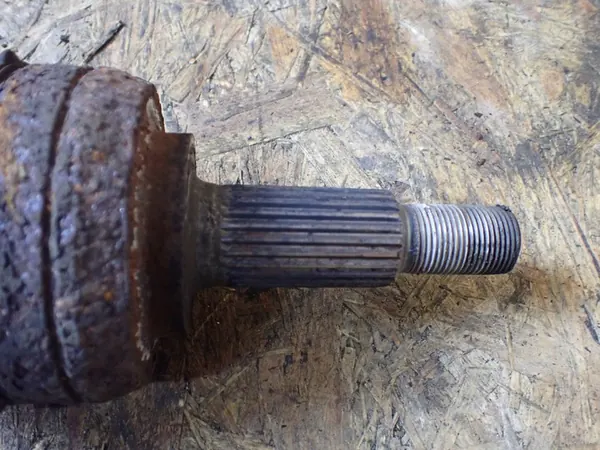 Höger drivaxel Dacia Lodgy 2019 1.6SCE OEM 391002807R image 6