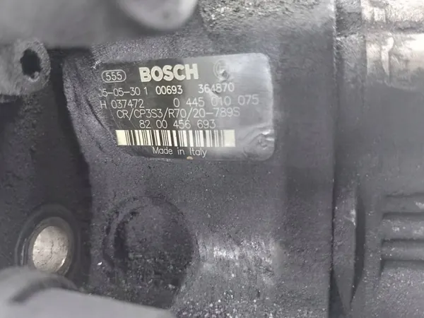Pompe à injection OEM 8200456693 pour Renault Trafic II image 5
