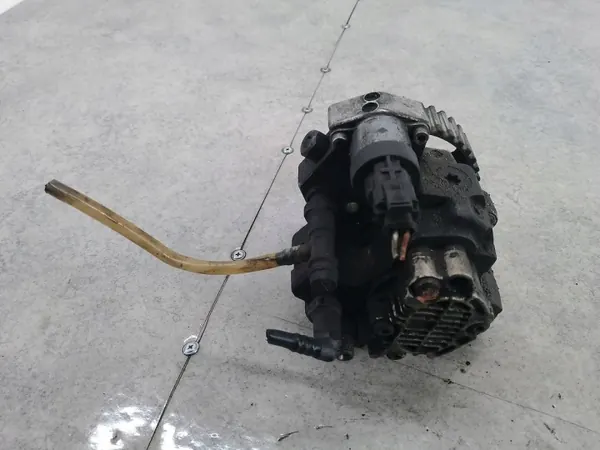 Pompe à injection OEM 8200456693 pour Renault Trafic II image 6