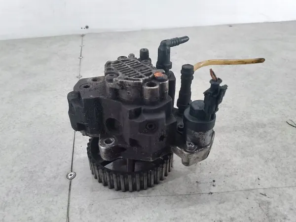 Pompe à injection OEM 8200456693 pour Renault Trafic II image 9