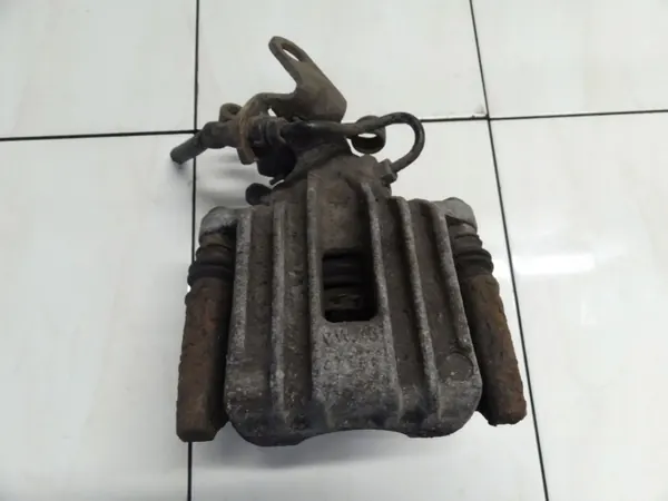 Jarrupuristin OEM OKL4055 Oikea Taka VW Golf V image 2