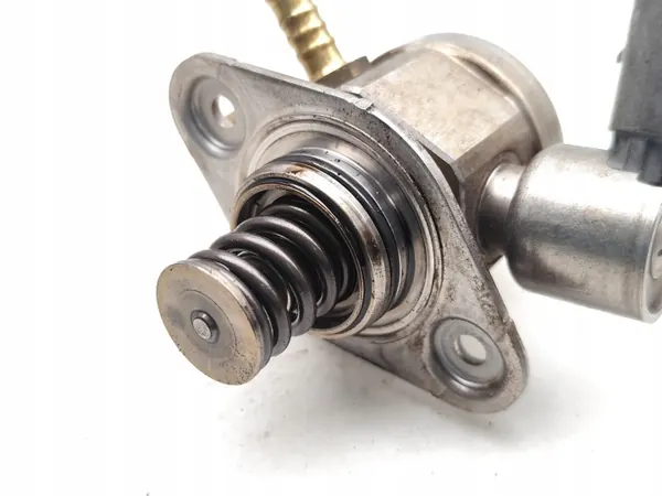 Pompe haute pression OEM 06K127025B Audi A5 image 6