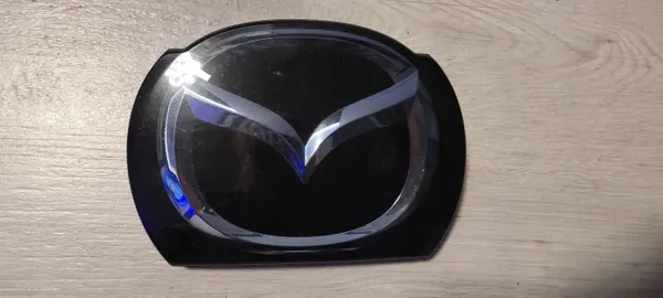Emblema Mazda OE B45F51731 para Mazda 3 BM Radar image 2