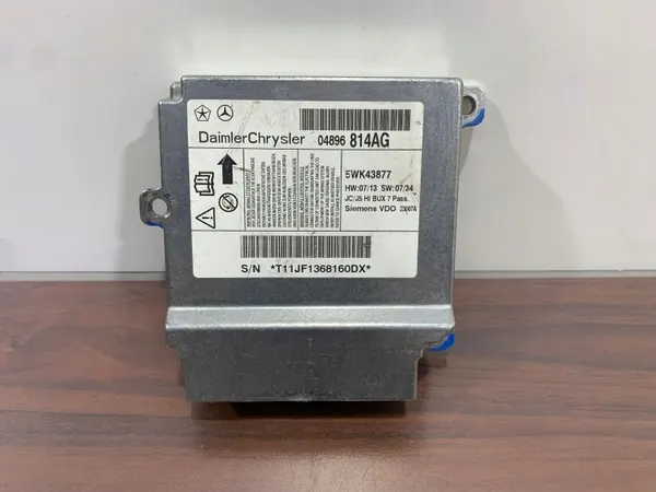 Módulo sensor airbag OEM 04896814AG para Dodge Journey image 3