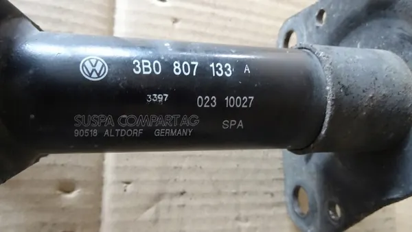 PASSAT B5 Puskuri Imu Etu 3B0807134A image 4