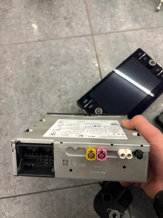 MIB3-navigationsläsare OEM 3G5035820H för VW Passat B8 image 3