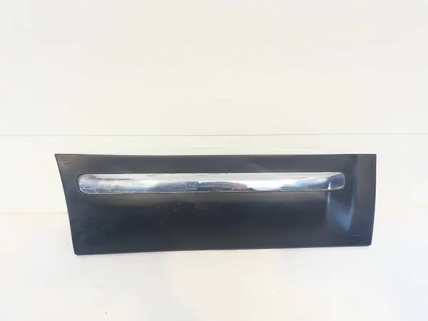Nissan Qashqai I Deurlijst rechts achter OEM 82870-JE20A image 2