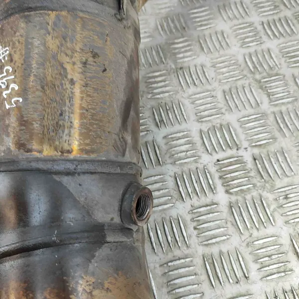 Porsche OEM 970113349 Katalysator - Gebraucht image 3