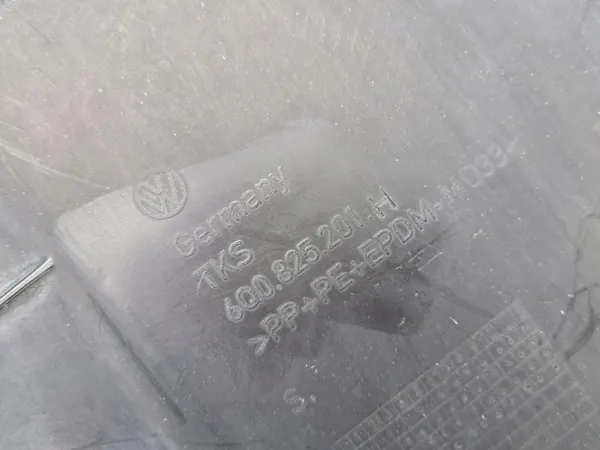 Vänster Underskärmskydd VW, Skoda, Seat 6Q0825201H image 6