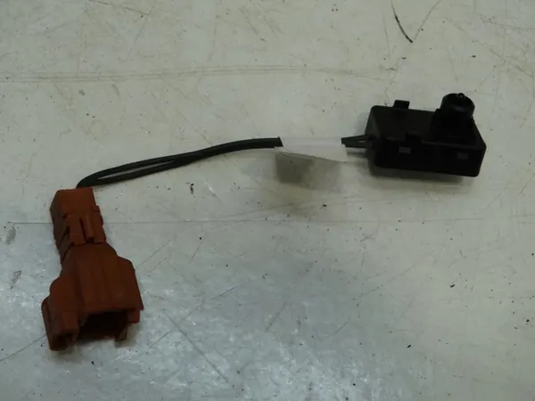 Capteur Température Intérieure Renault OEM 277200004R image 8
