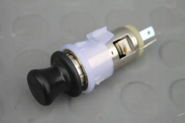 Allume-cigare 12V OEM 95120C5000 pour Kia Optima image 2