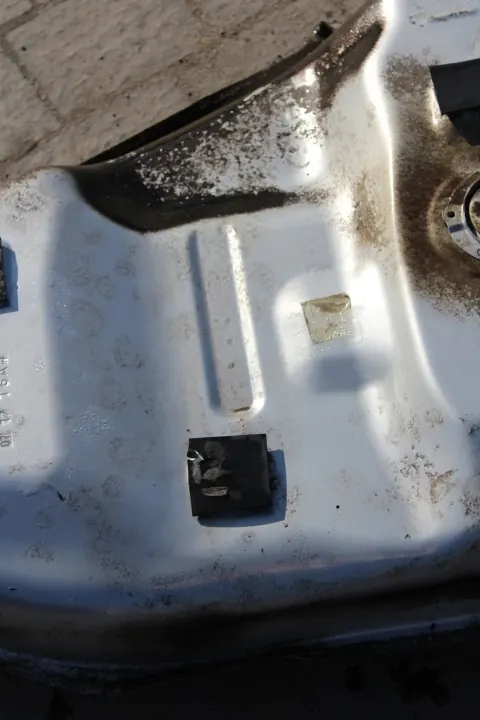 Brandstoftank OEM ZBIORNIK BAK PALIWA TOYOTA COROLLA VERSO II D4D image 4