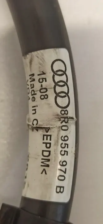 Audi Q5 2015 Pesulietoputki OEM 8R0955970B image 6