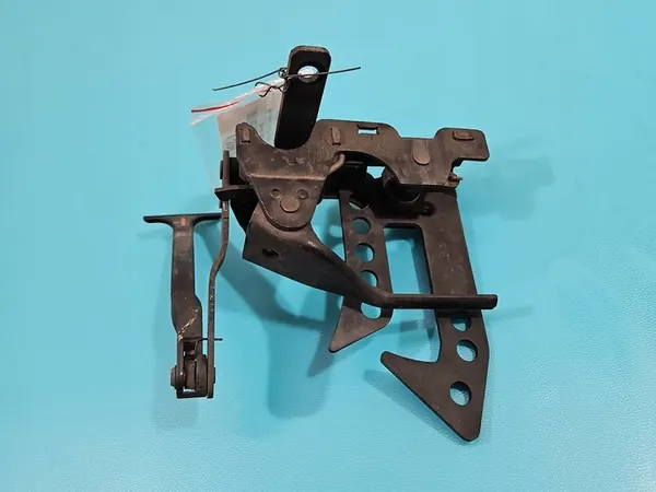 Motorhuvslås 2218800264 Mercedes W221 image 2