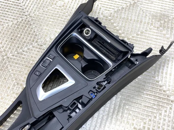 Console centrale OEM LORK-389-59406 avec accoudoir BMW F31 image 5