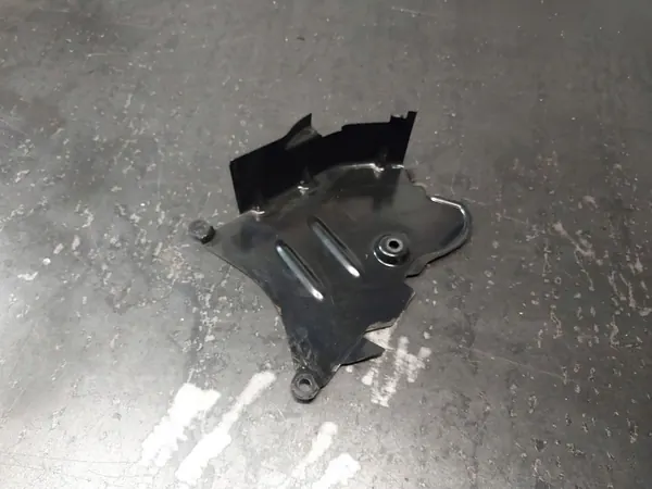 Couvercle de distribution Audi OE OEM 06A109147F - Occasion image 5
