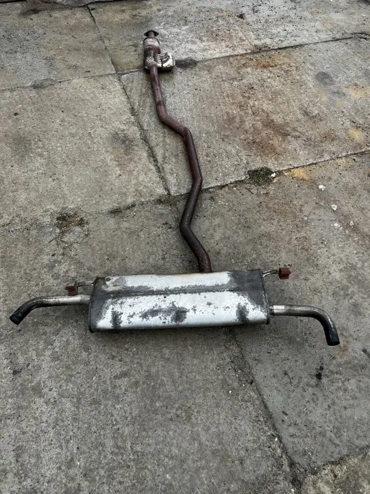 Uitlaat Demper Ford OEM HP53-5L274-DA Gebruikt image 2