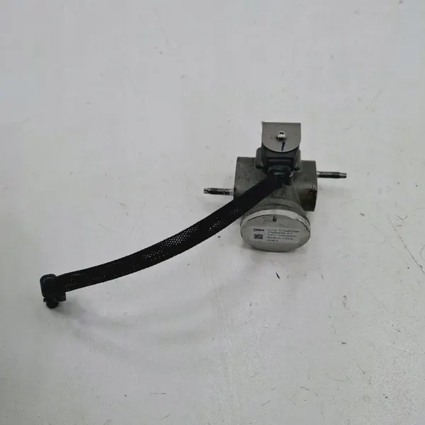 Peugeot A/C Expansionsventil OEM T588458A1 - Gebraucht image 2