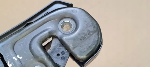 Mécanisme de verrouillage dossier siège arrière droit OEM 8K9885682A image 8
