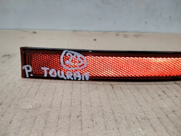 Heijastinvalo VW Touran 07-10 Edessä VAG 1T0945106A image 2