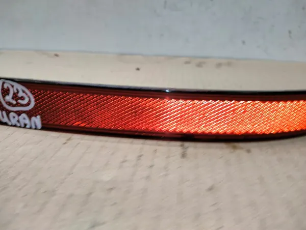 Heijastinvalo VW Touran 07-10 Edessä VAG 1T0945106A image 3