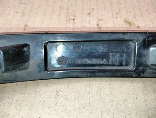 Heijastinvalo VW Touran 07-10 Edessä VAG 1T0945106A image 7