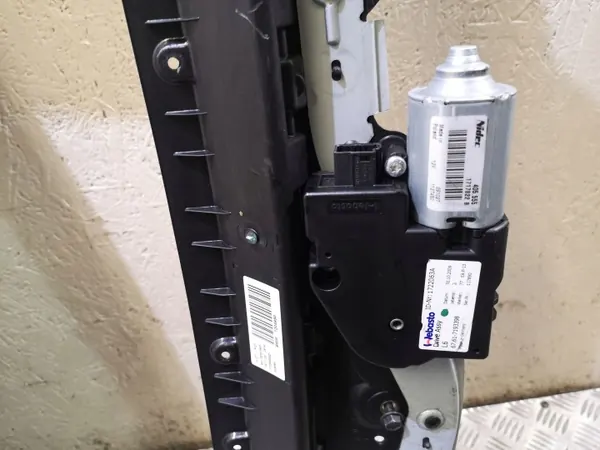 Teto Solar BMW OEM RTX73302 - Usado image 3