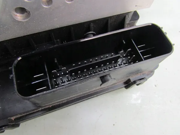 KIA NIRO II 1.6 Controlador de Bomba ABS 58500-AT530 image 10