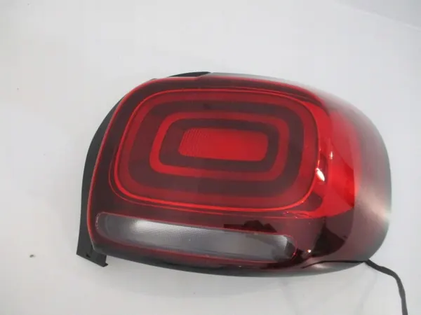 CITROEN C3 AIRCROSS Luz Trasera Derecha image 5