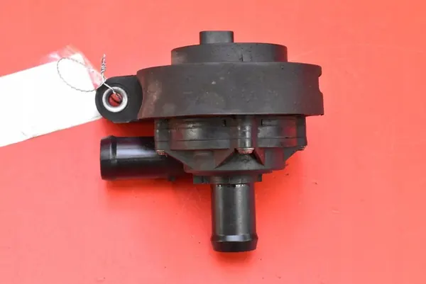Vattenpump Opel Ampera-E 13592753 image 2