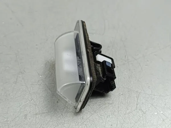 Feu de plaque Subaru Forester OEM FOB54952 image 6