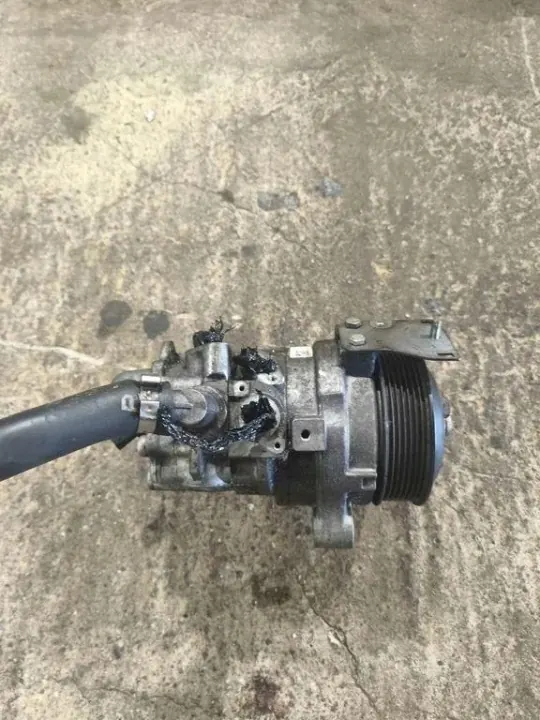 BMW Servostyrpump OEM 678890905 - Begagnad image 3