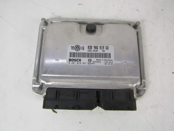 Calculateur Moteur VW Passat B5 FL OEM 0281010941 image 2