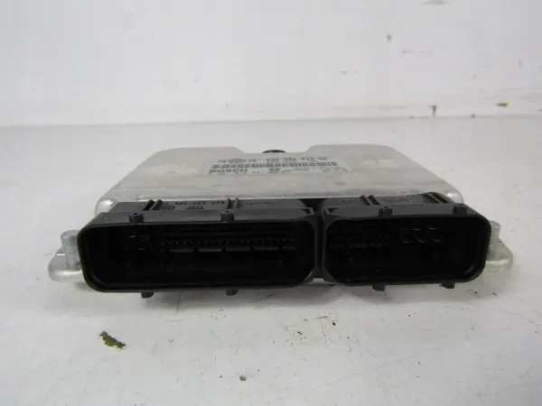 Calculateur Moteur VW Passat B5 FL OEM 0281010941 image 3
