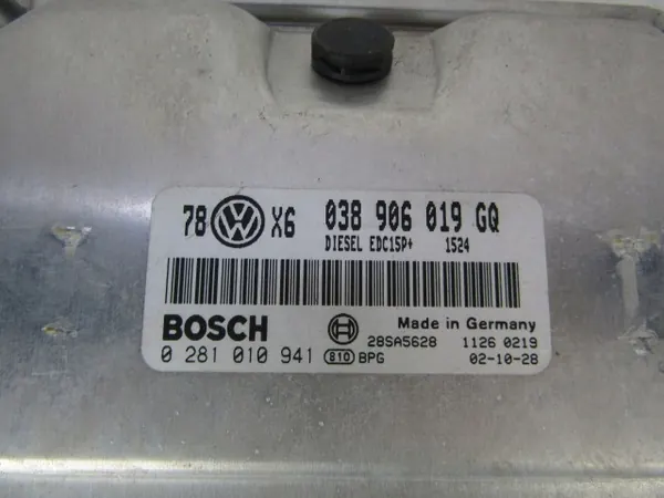 Calculateur Moteur VW Passat B5 FL OEM 0281010941 image 4